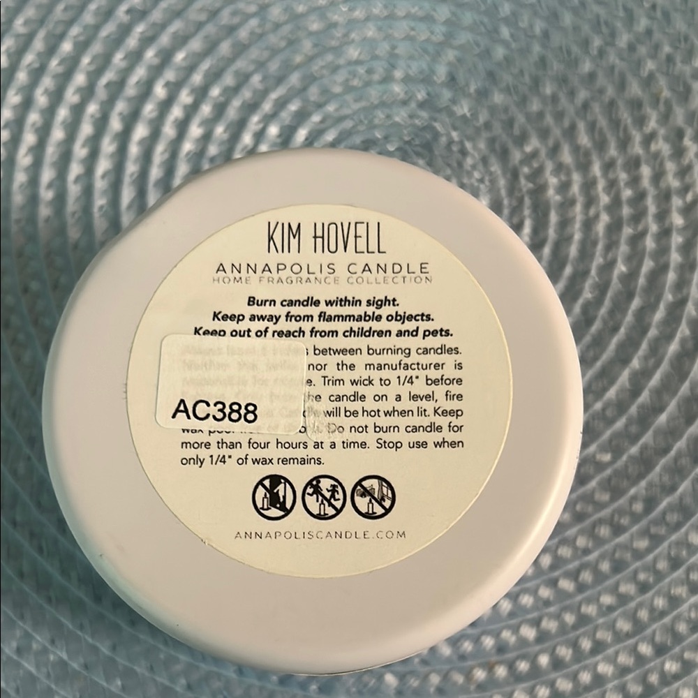 Kim Hovell Cerulean Sea Soy Wax Candle - Picture 5 of 5